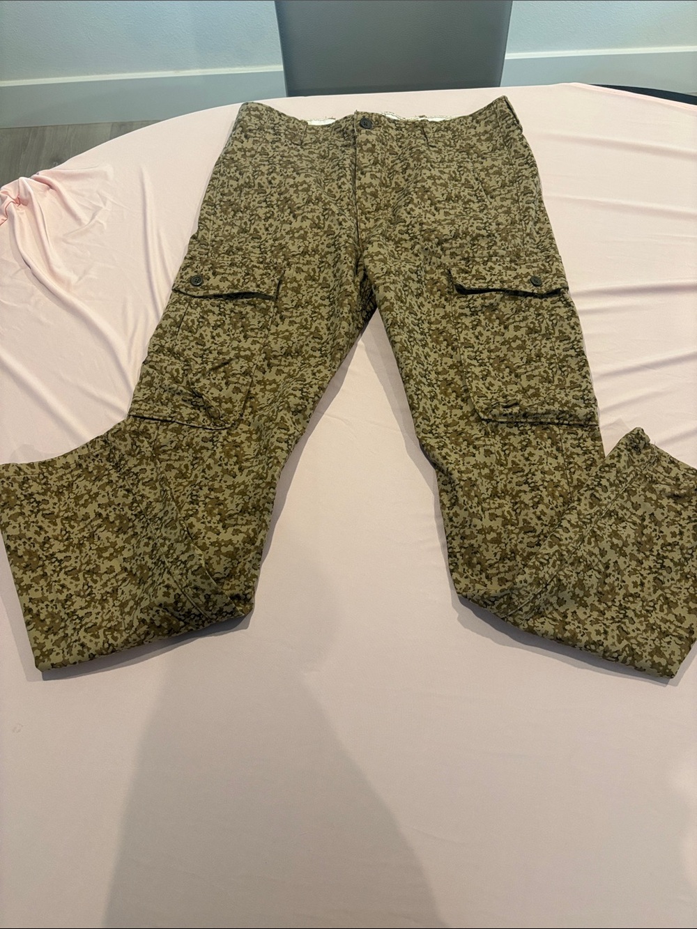 Levi's Men’s Olive,Tan and Black Camo Cargo Pants